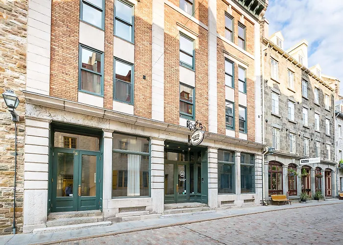 Hotel near College: Les Lofts Champlain - Par Les Lofts Vieux-Quebec
